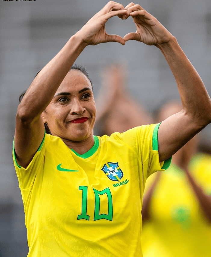 雷速官网-巴西女足表现抢眼,挺进决赛