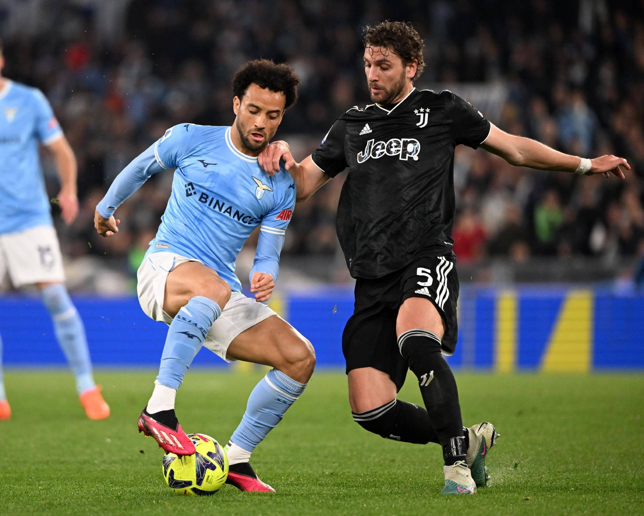 雷速-拉齐奥主场大破对手，赢得观众喝彩