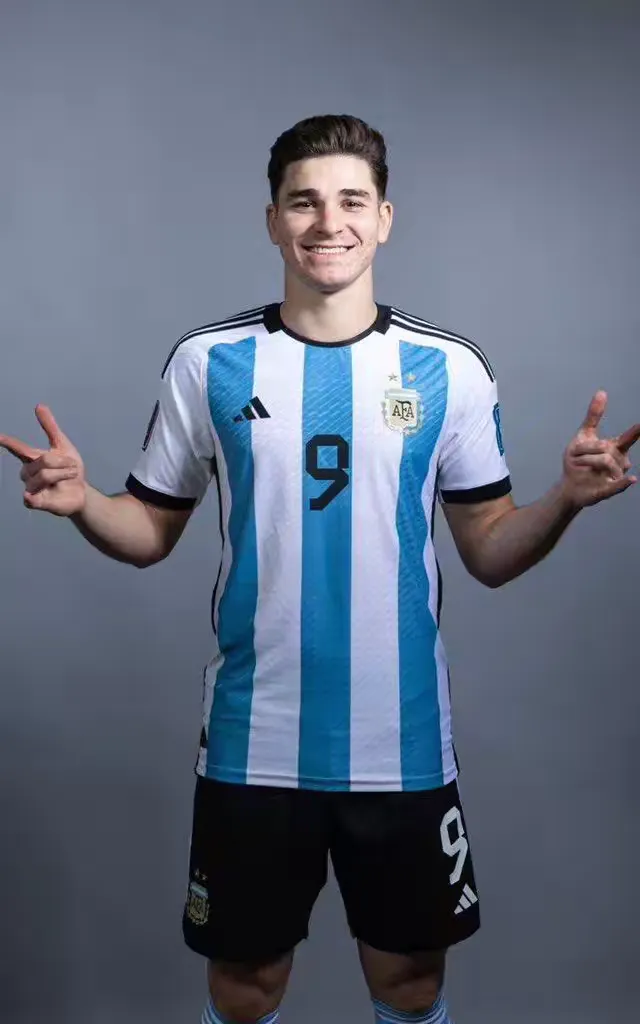 雷速官网下载-卡塔尔球队坚若磐石,抢得宝贵胜利