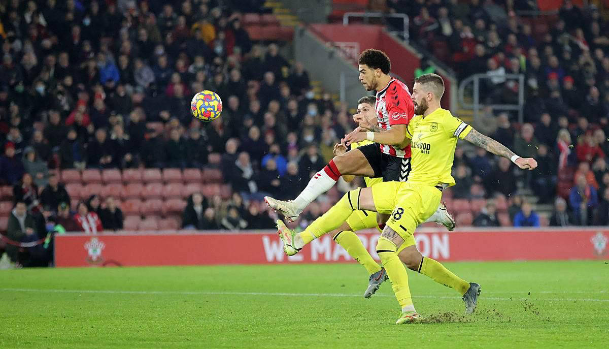 雷速-摩纳哥客场战平阿赫利